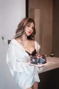 eve Penpisut 15