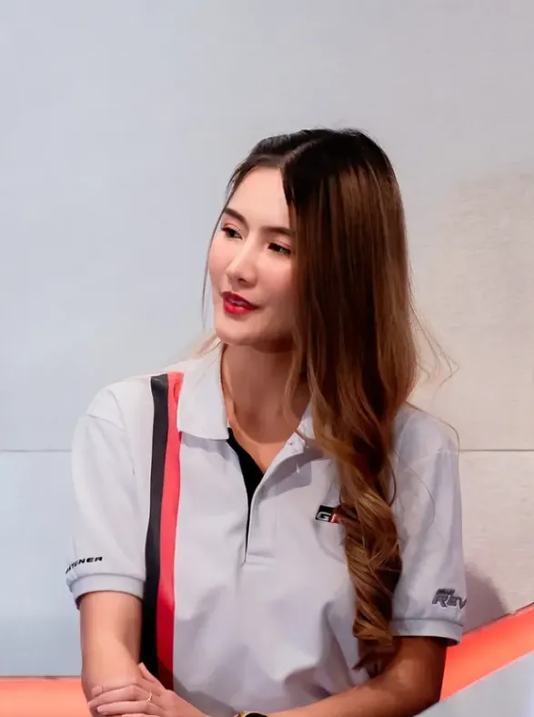 น้องมด ก็มาดิคร้าบ เน็ตไอดอล